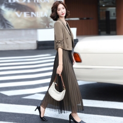 连衣裙女早春款女装2022年新款时尚潮流网纱西装两件套装裙子...